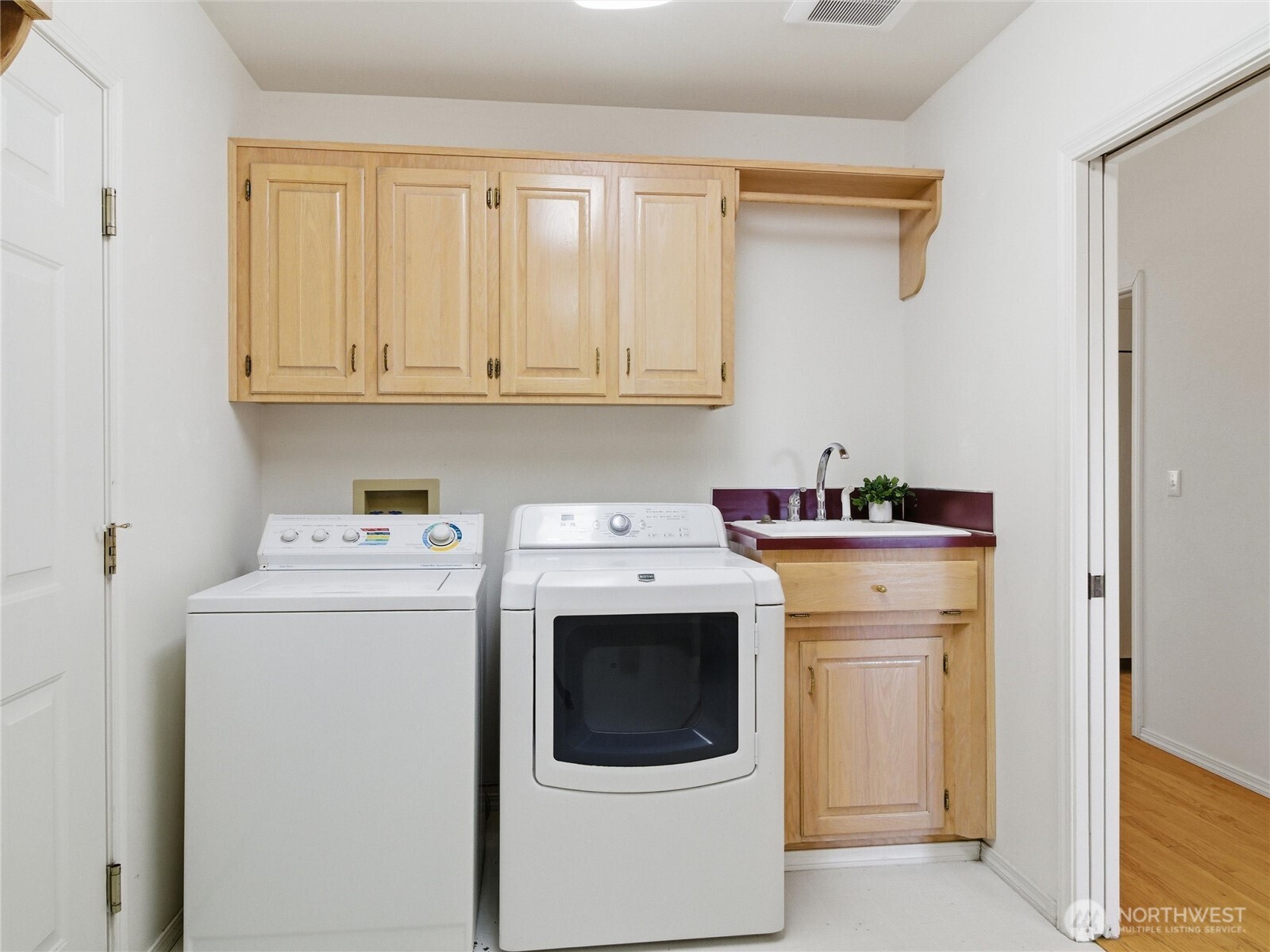 9020 Valley Green Drive Property Photo 20