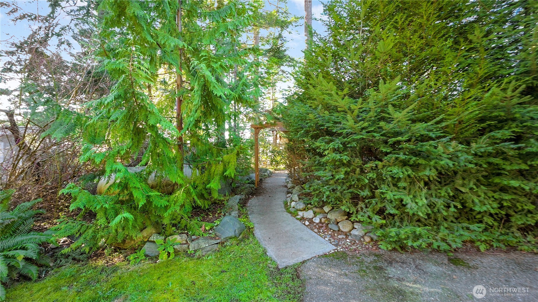 18404 Dr Joe Road Property Photo 2