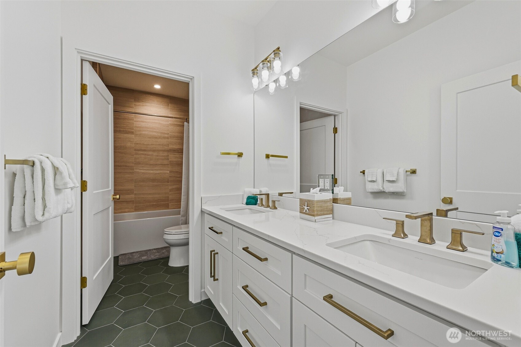 1409 S Cohasset Crest Property Photo 19