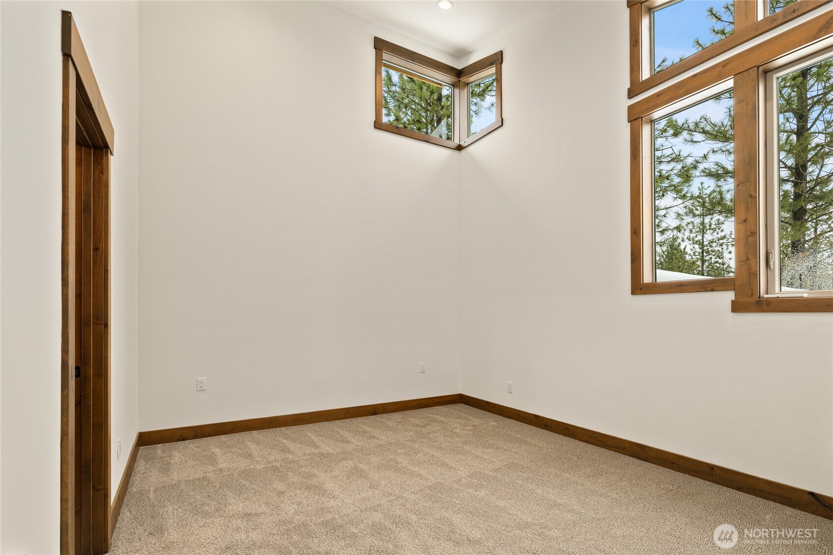 391 Southern Star Lane Property Photo 31