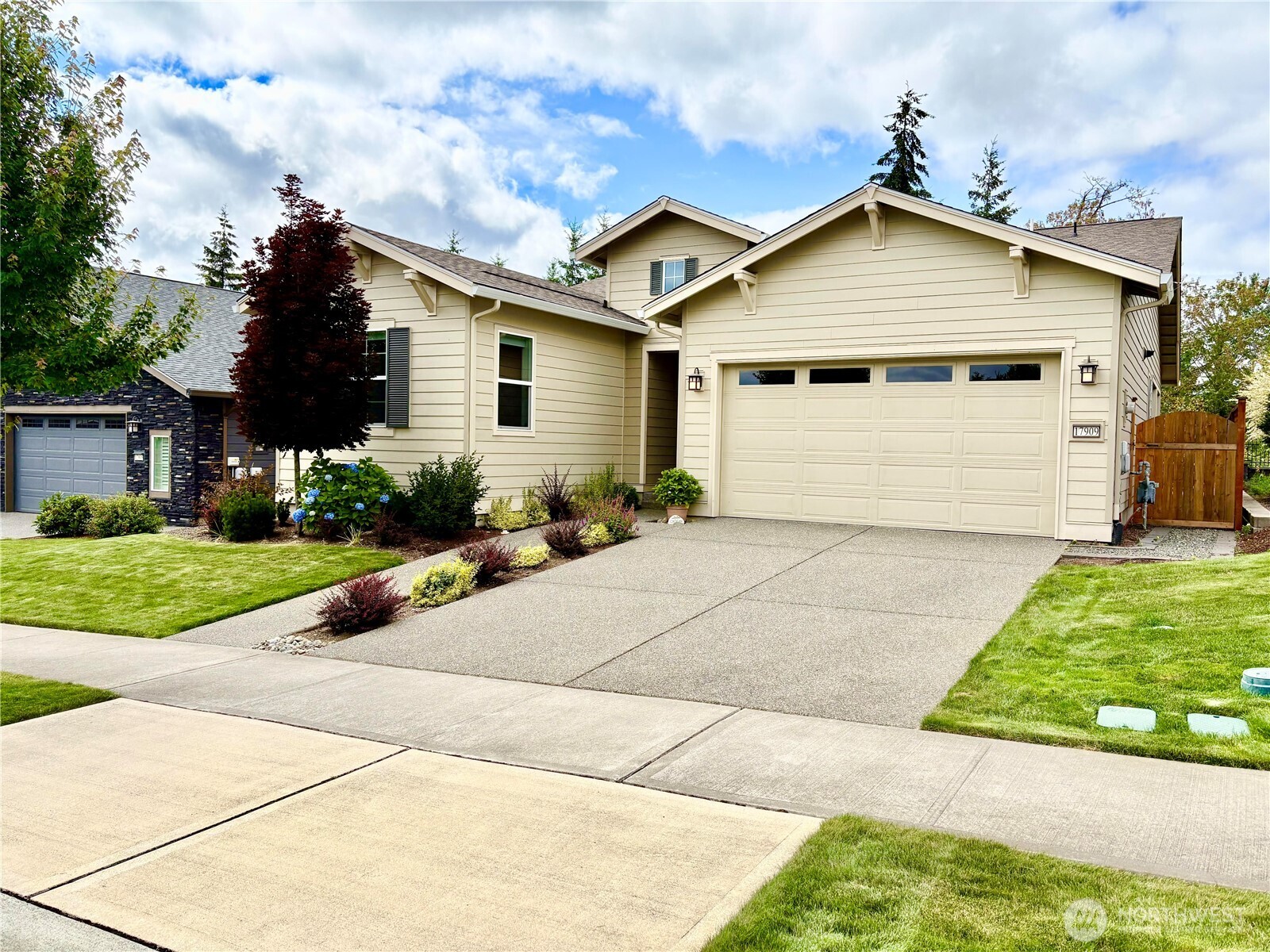 17909 145th Street Property Photo 1