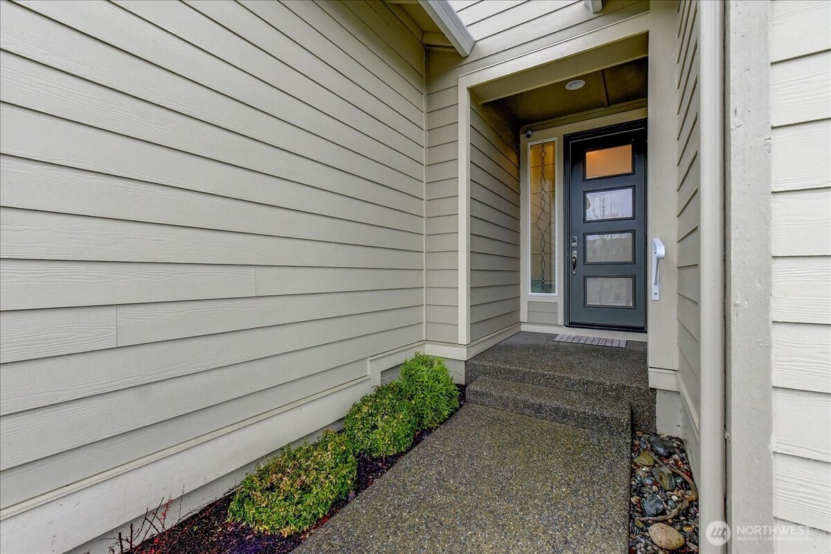 17909 145th Street Property Photo 2