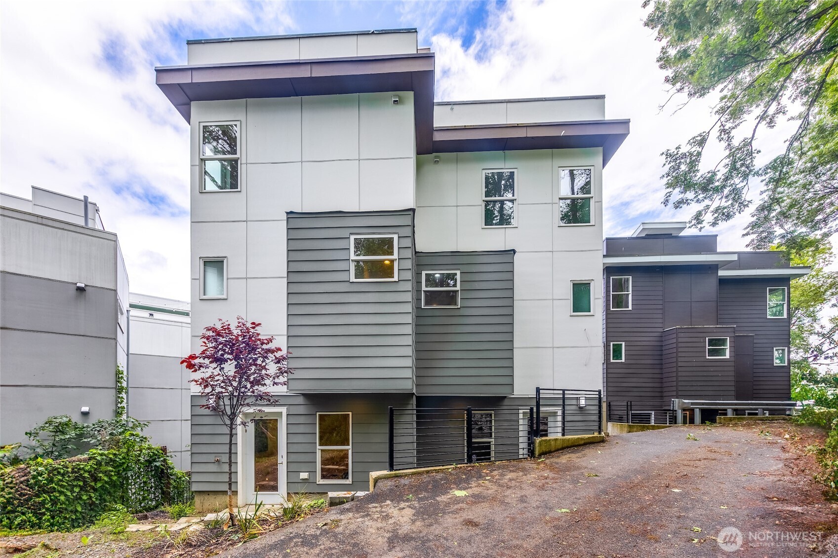 1015 Sturgus Avenue A Property Photo 1