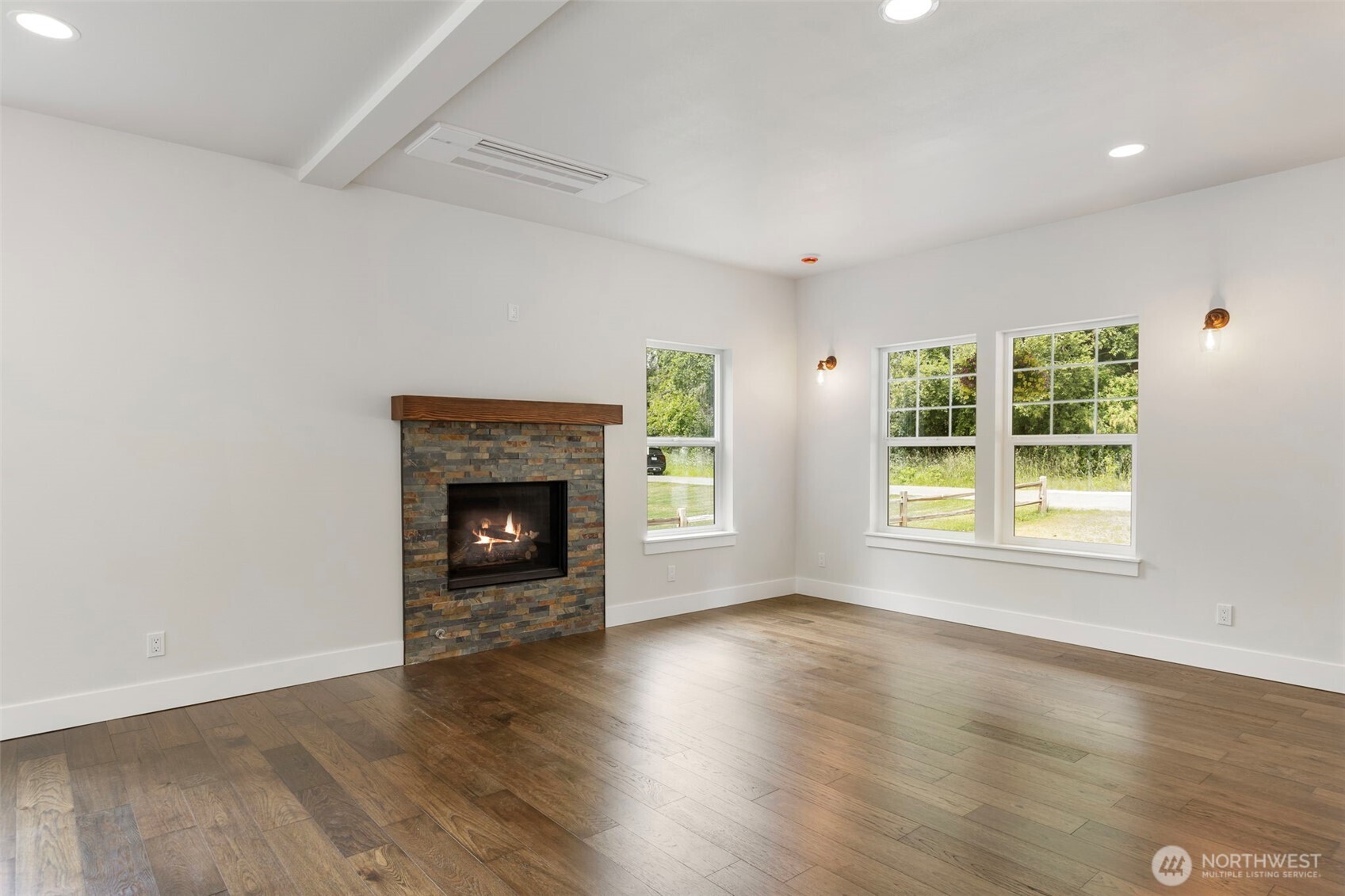 36651 Tamarack Drive Property Photo 5
