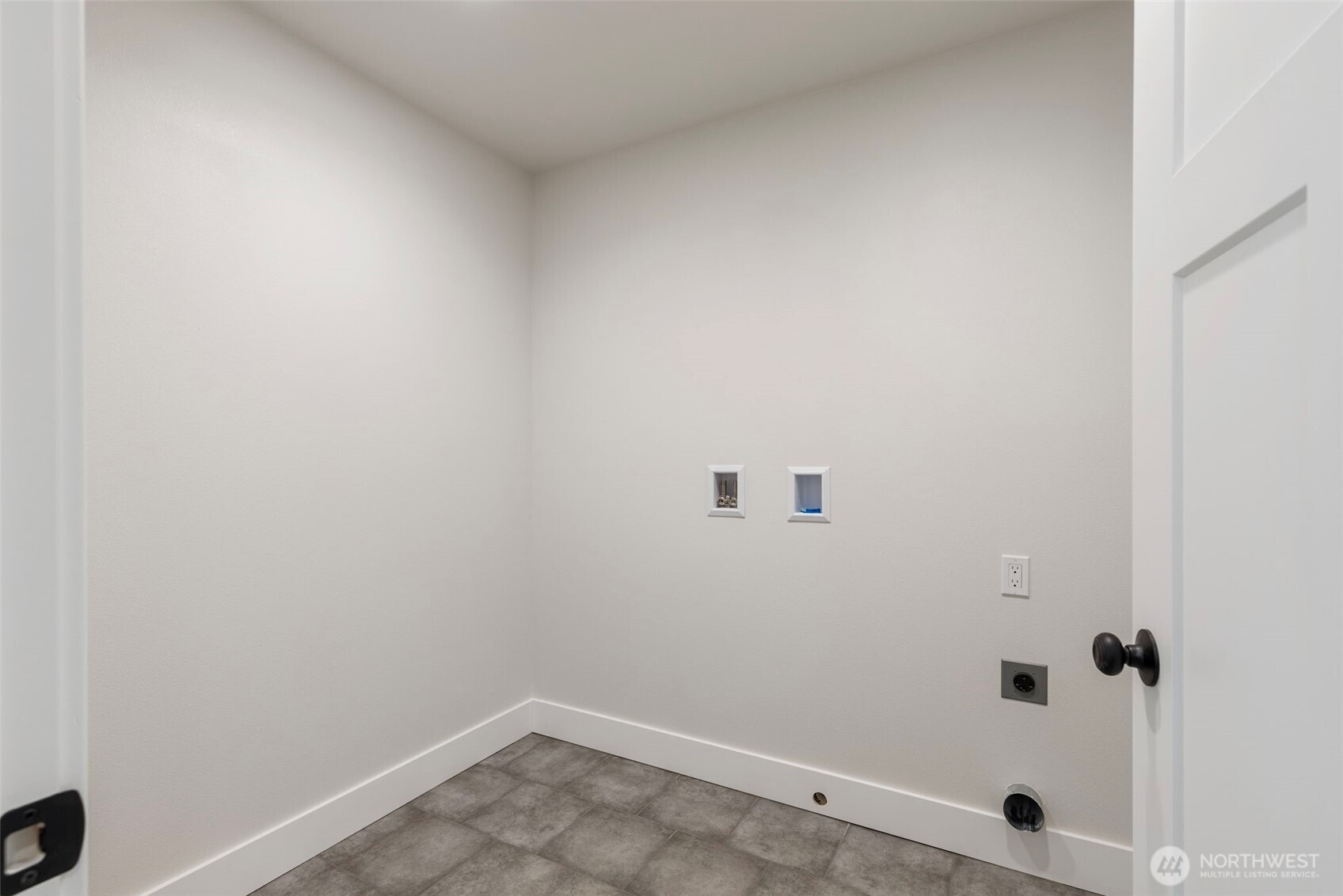 36651 Tamarack Drive Property Photo 27
