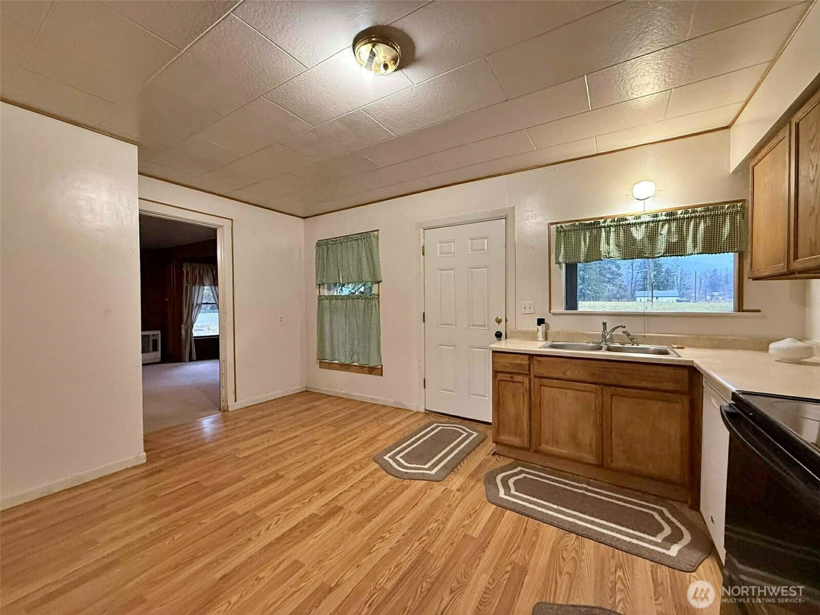 137 Glenoma Road Property Photo 7