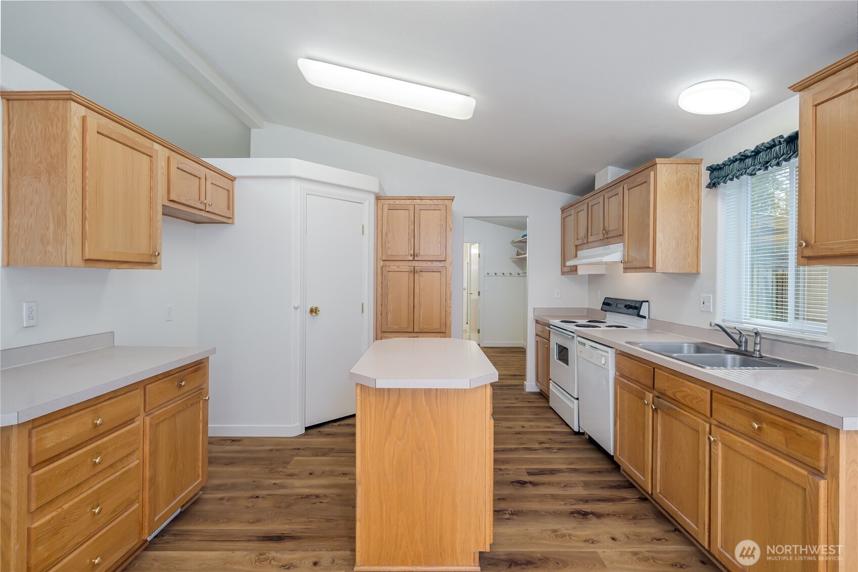 10811 138th Street Property Photo 14