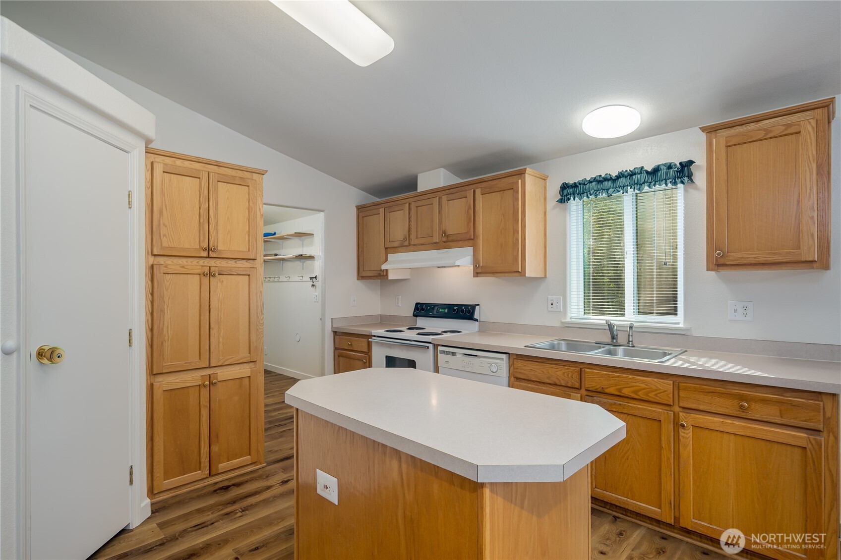 10811 138th Street Property Photo 15