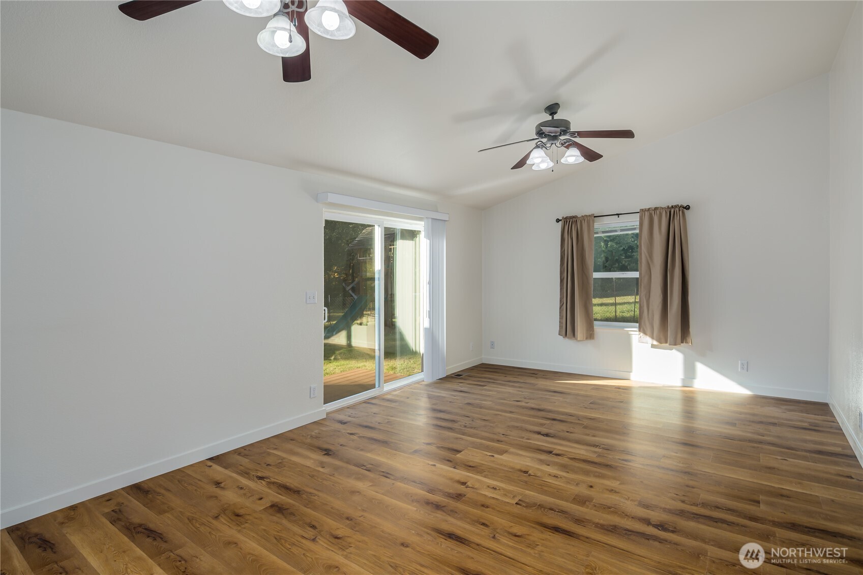 10811 138th Street Property Photo 21