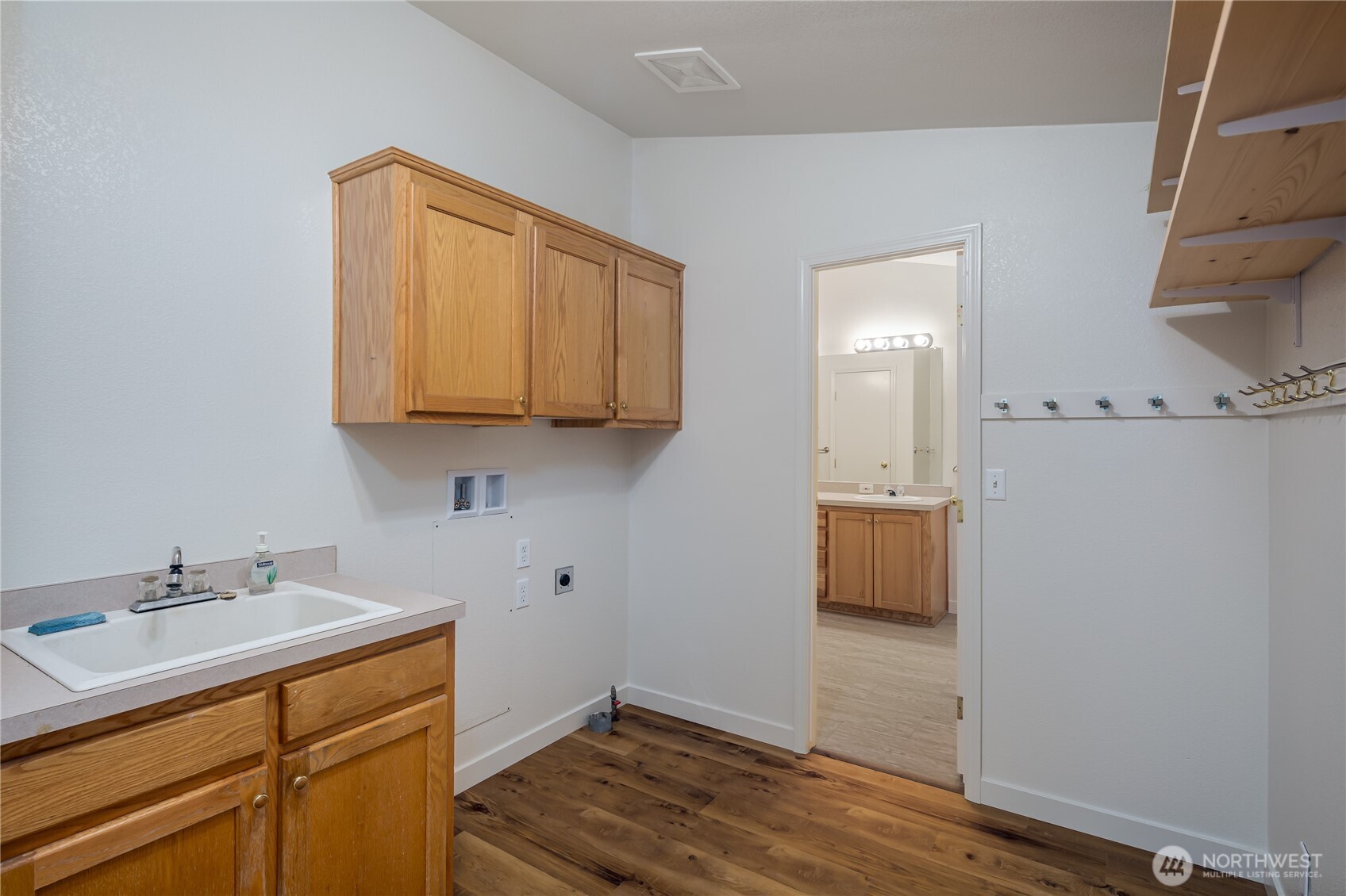 10811 138th Street Property Photo 23