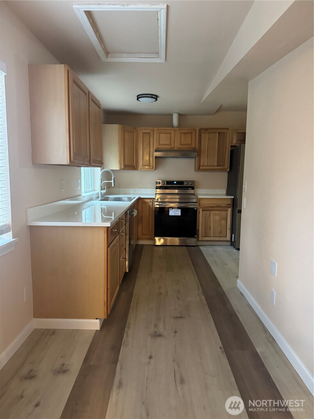 1833 Eastside Street Property Photo 5
