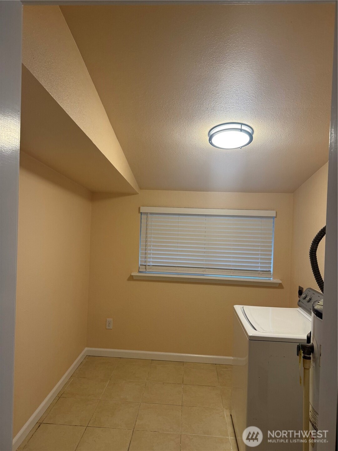 1833 Eastside Street Property Photo 10