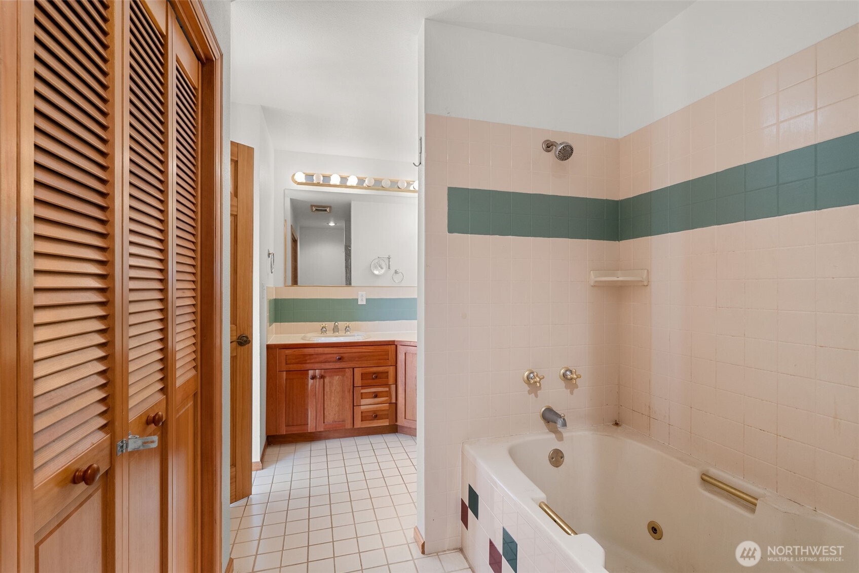 15 Spruce Lane Property Photo 21