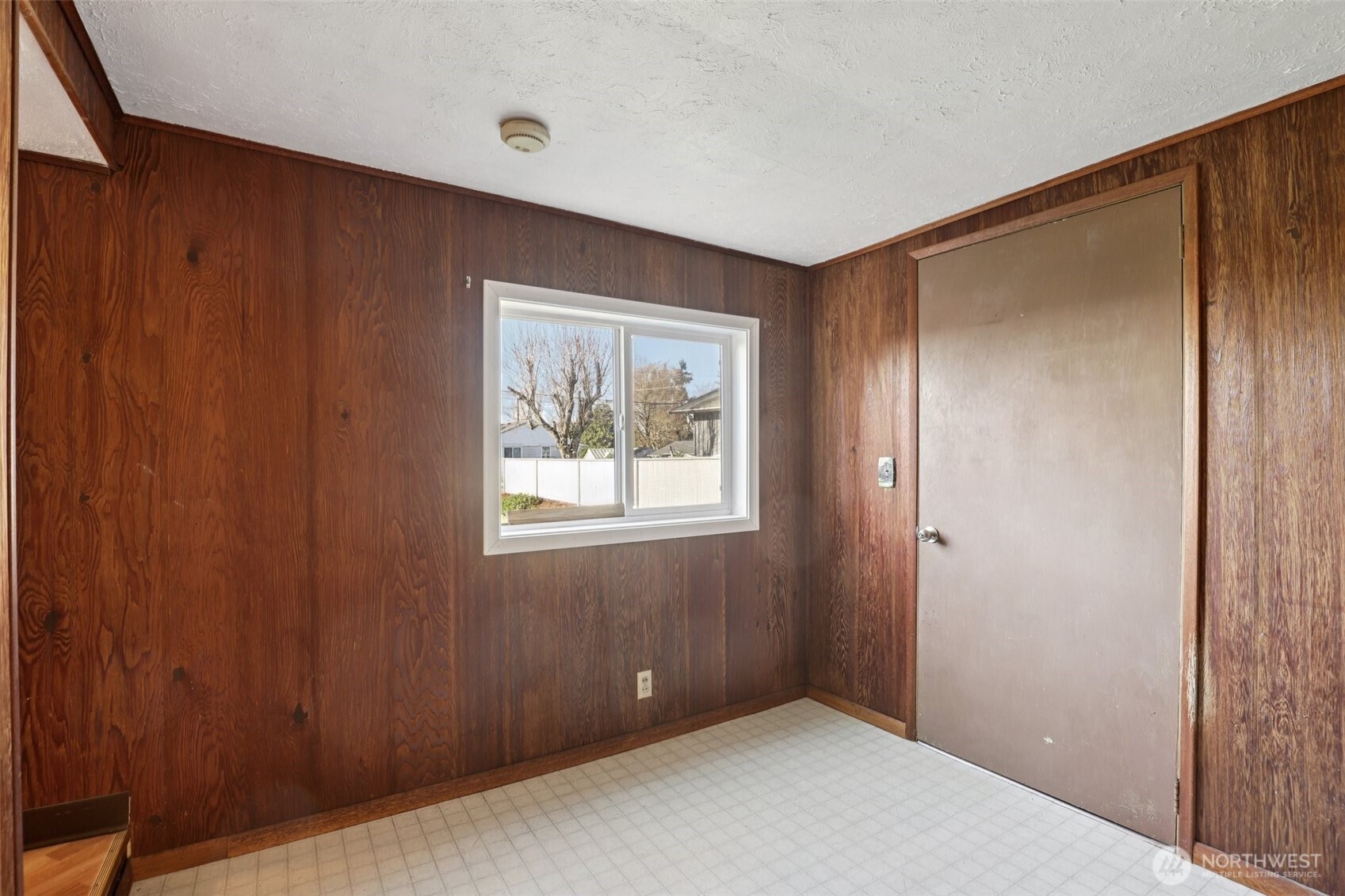 1311 E 32nd Property Photo 18