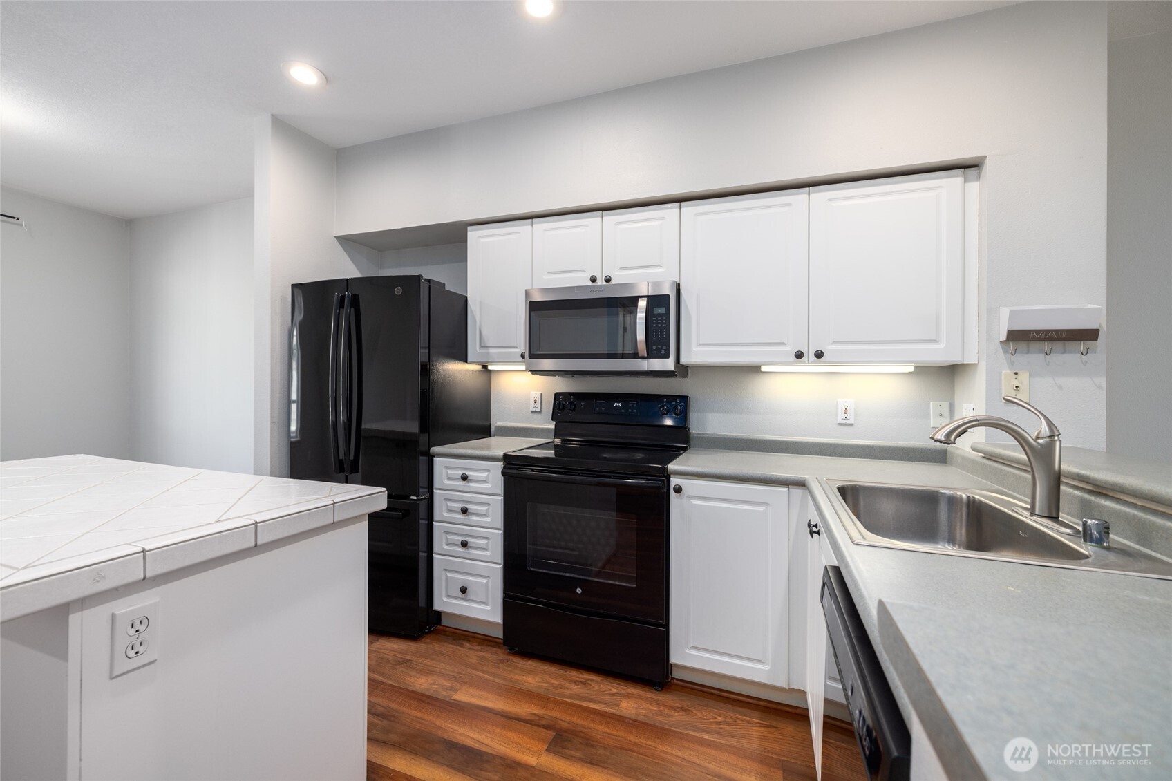 16125 Juanita-woodinville Way 805 Property Photo 16