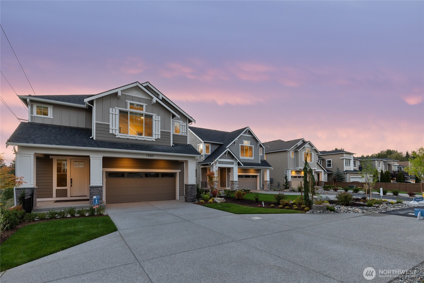 19507 81st Place 3 Property Photo 4