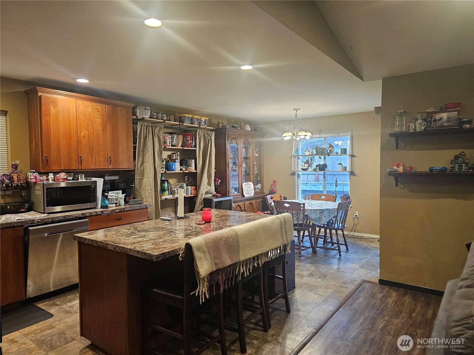 180 A Mossyrock Road Property Photo 4
