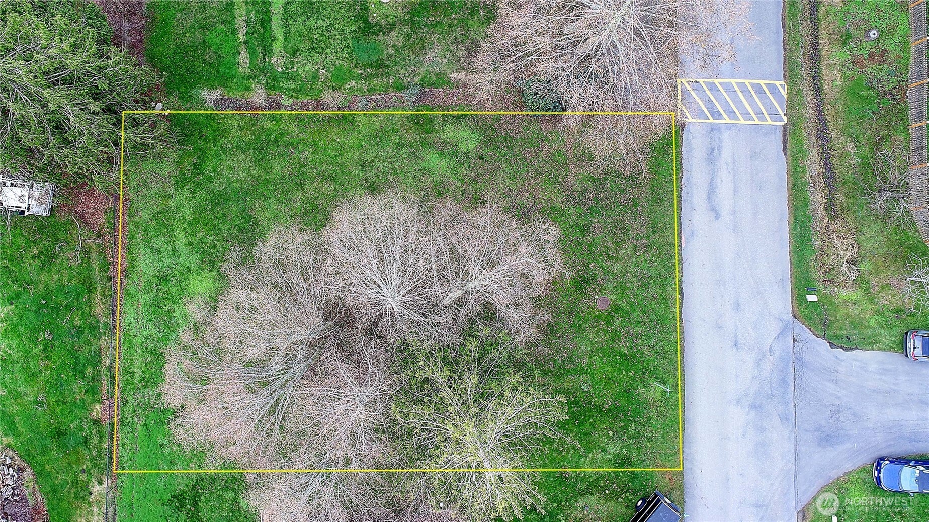 127 W Admirality Way Property Photo 13