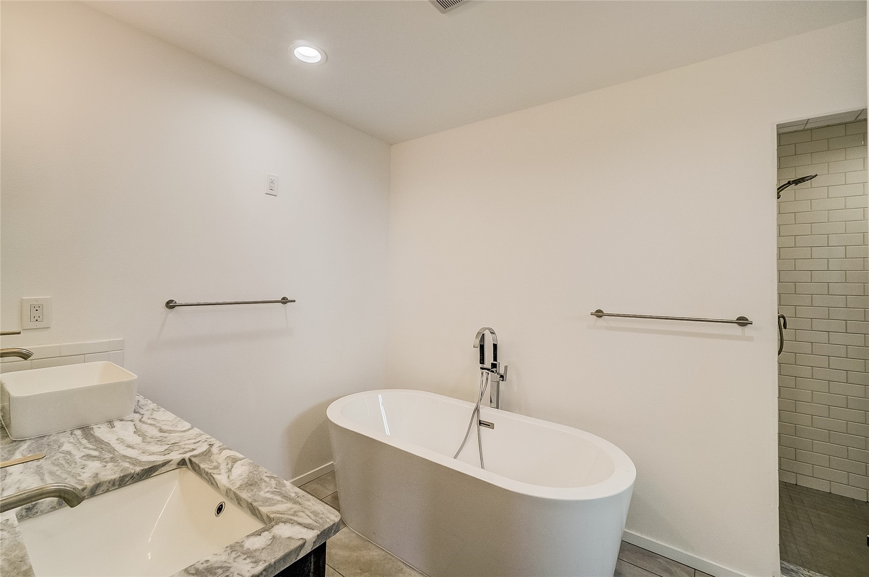 1823 Sam Benn Lane Property Photo 17