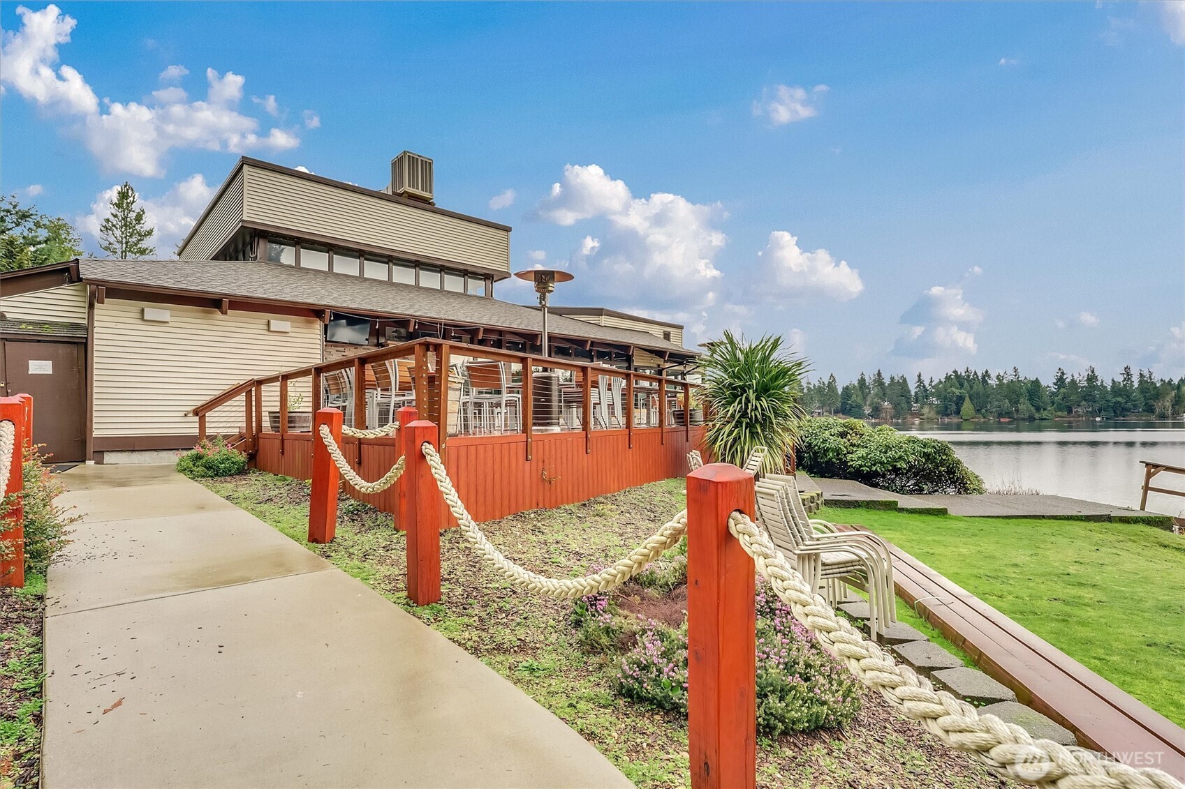 10110 Selma Circle Property Photo 4