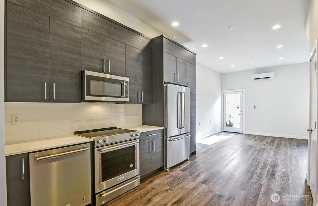 1919 24th Avenue X Property Photo 5