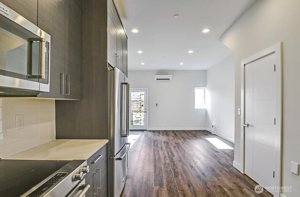 1919 24th Avenue X Property Photo 6