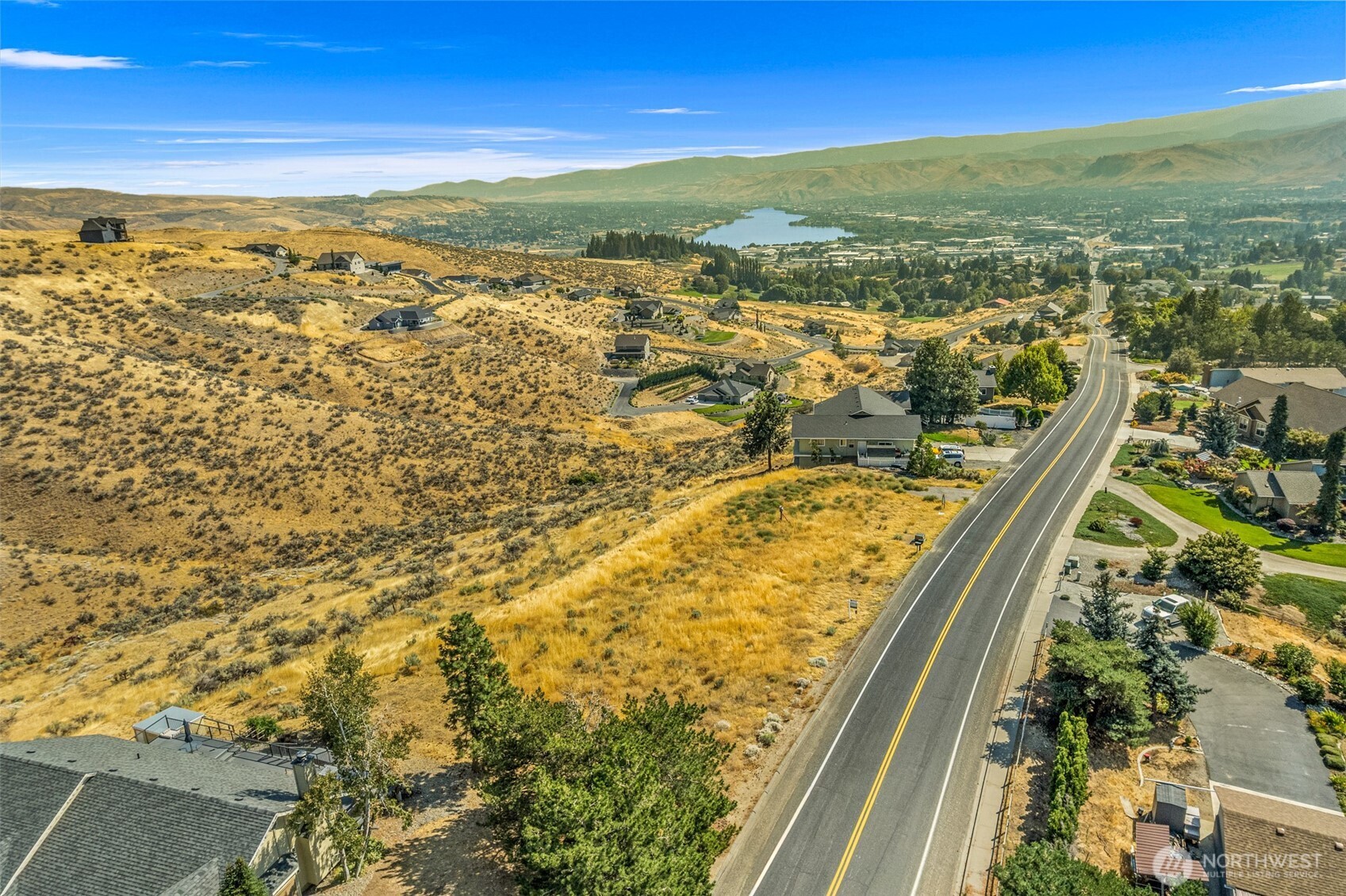 3979 Burch Mountain Road Property Photo 8
