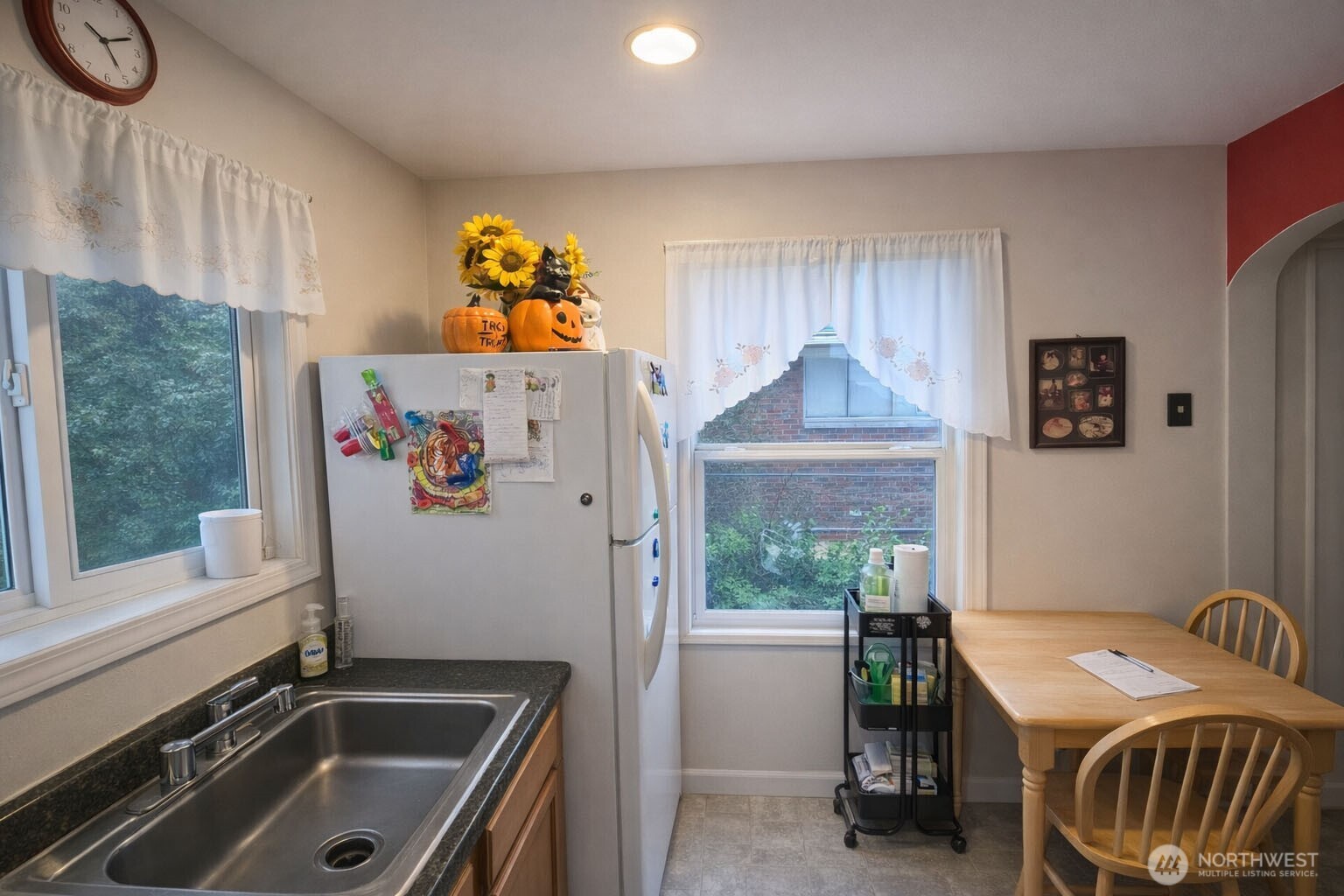 8309 Maple Street Property Photo 4