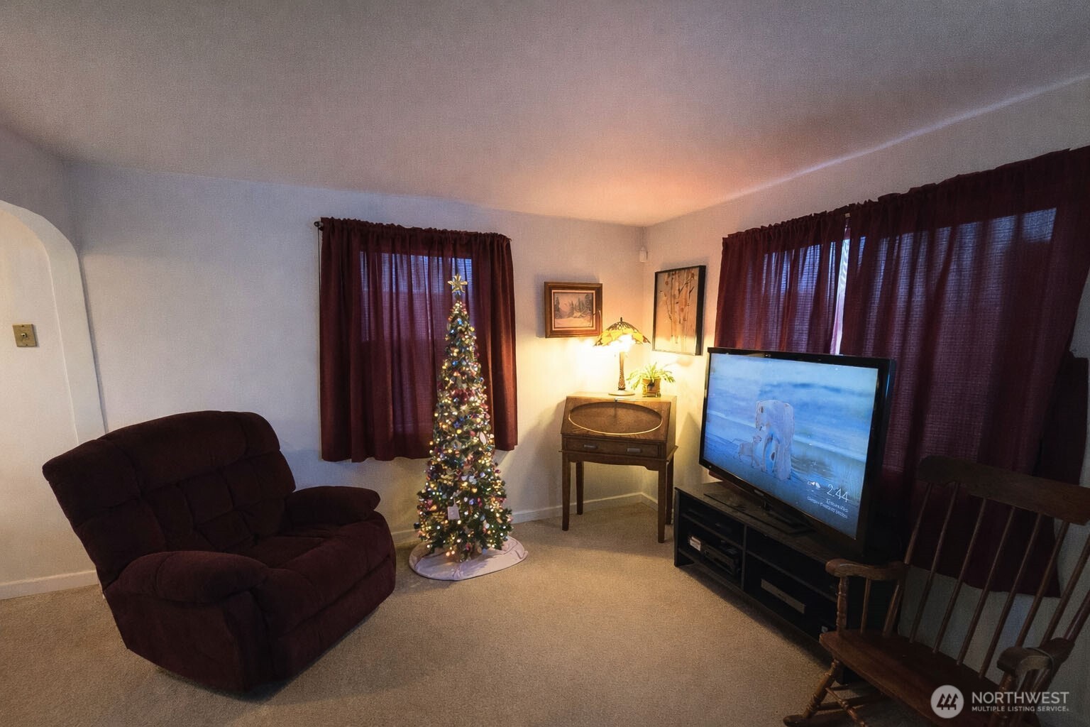 8309 Maple Street Property Photo 5