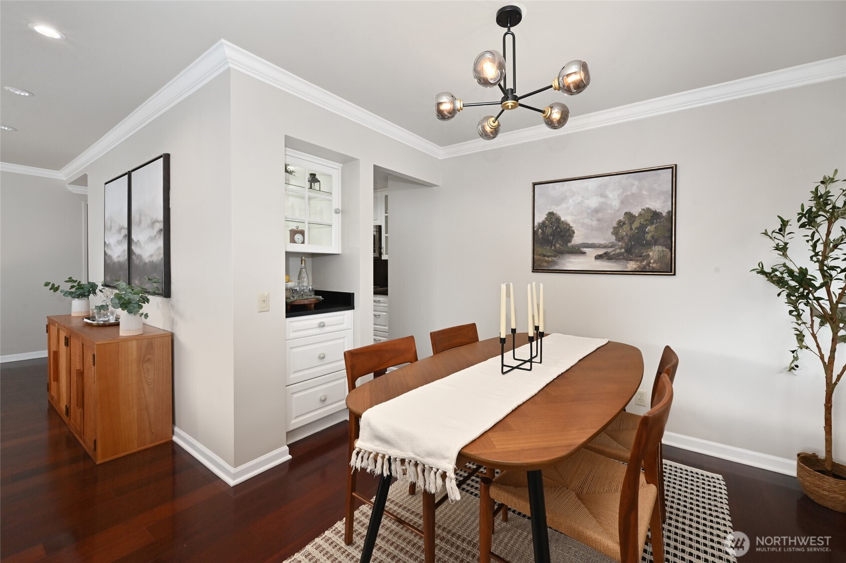 1301 Spring Street 16c Property Photo 8