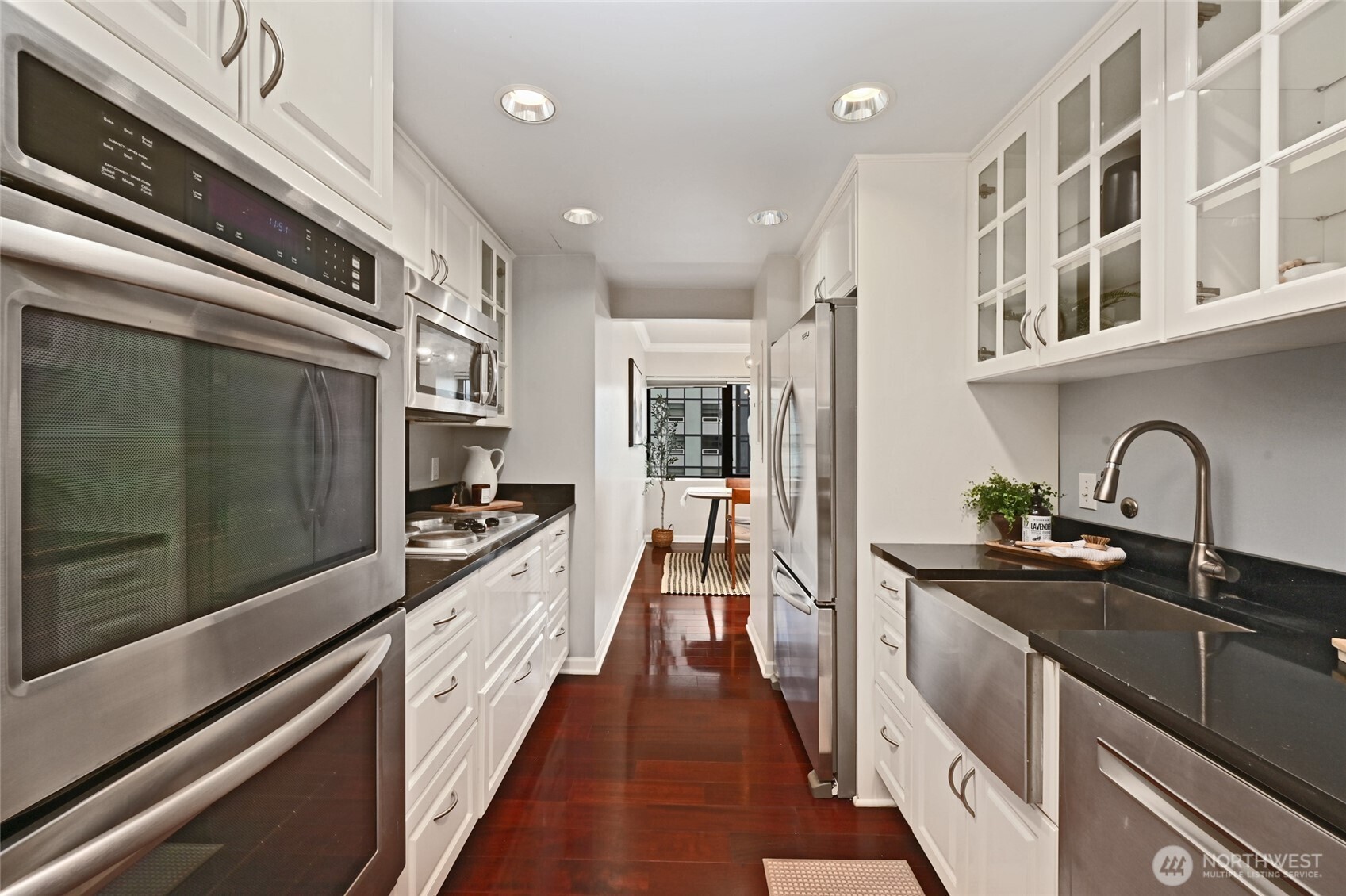 1301 Spring Street 16c Property Photo 9