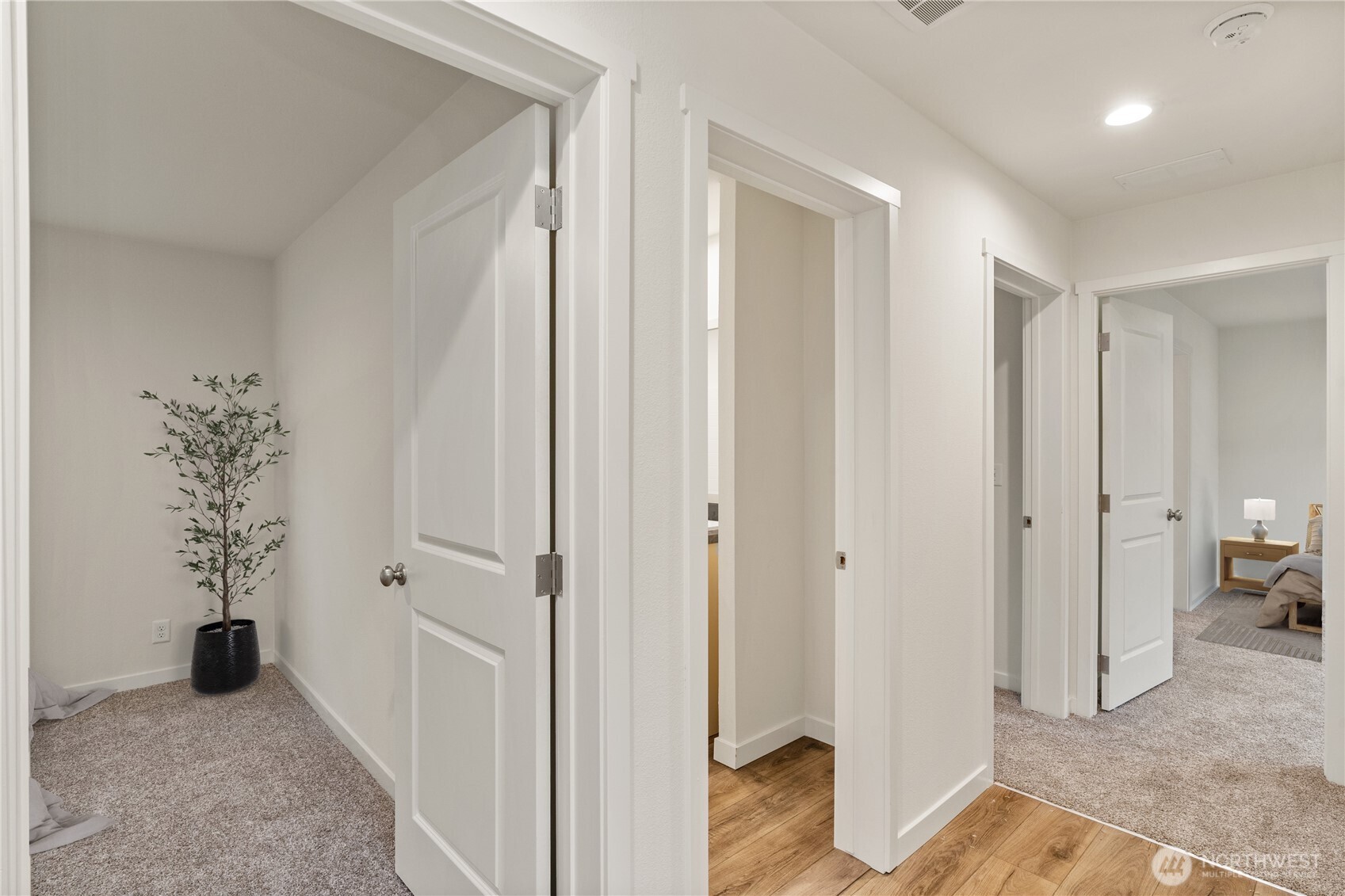 161 Polaris Boulevard Property Photo 10