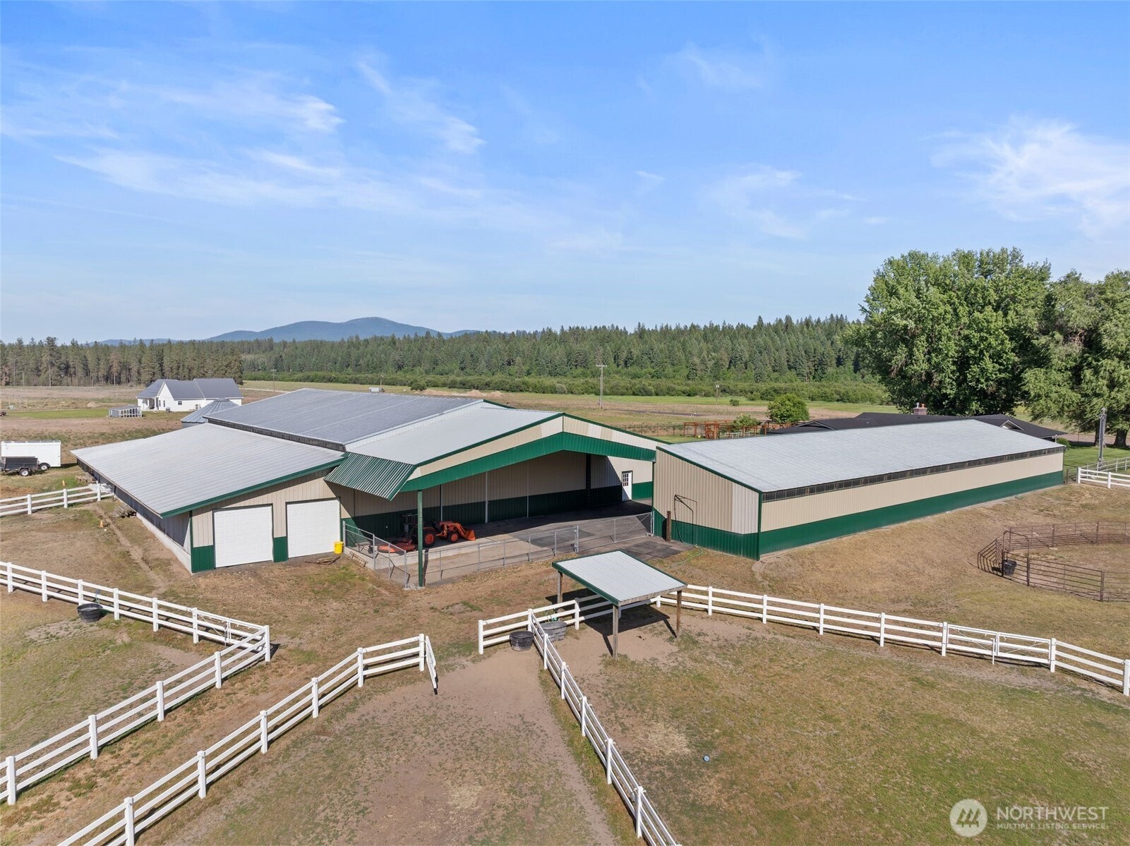 24415 N Crescent Road Property Photo 3