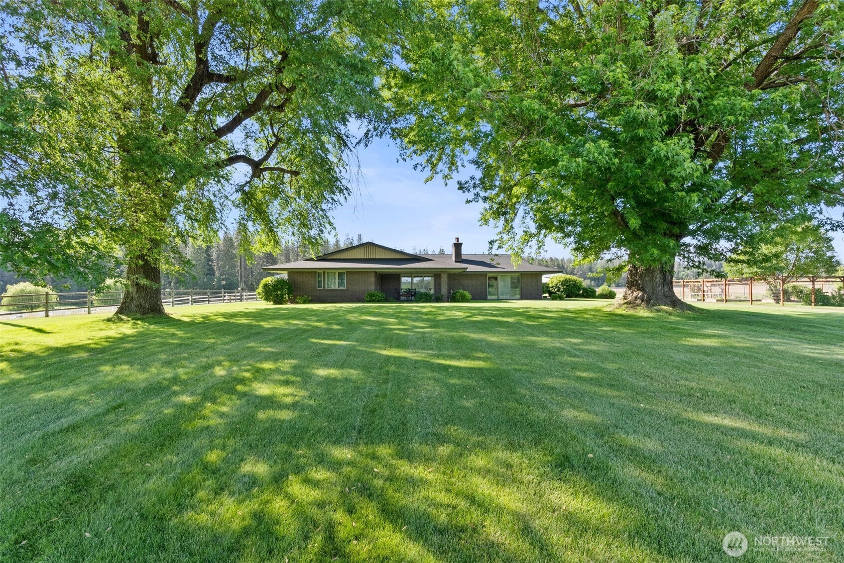 24415 N Crescent Road Property Photo 12