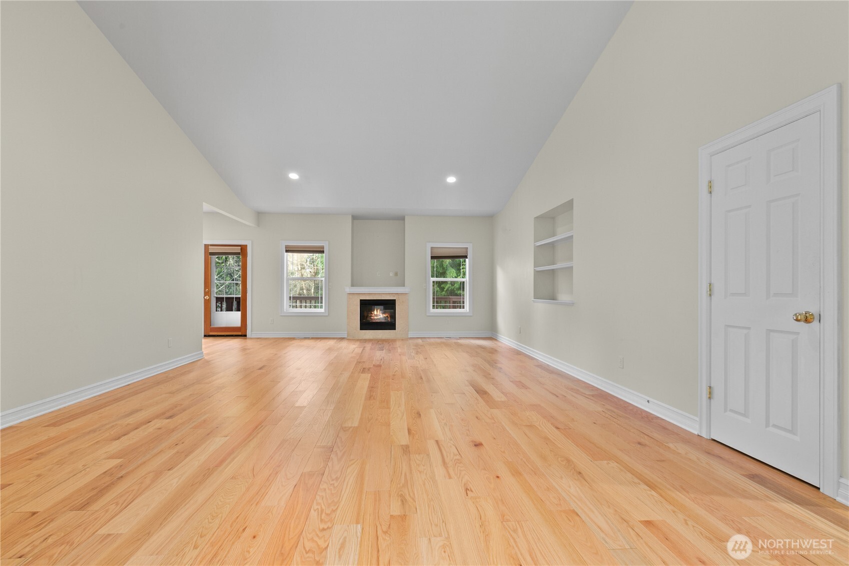 13796 Seaview Way Property Photo 7