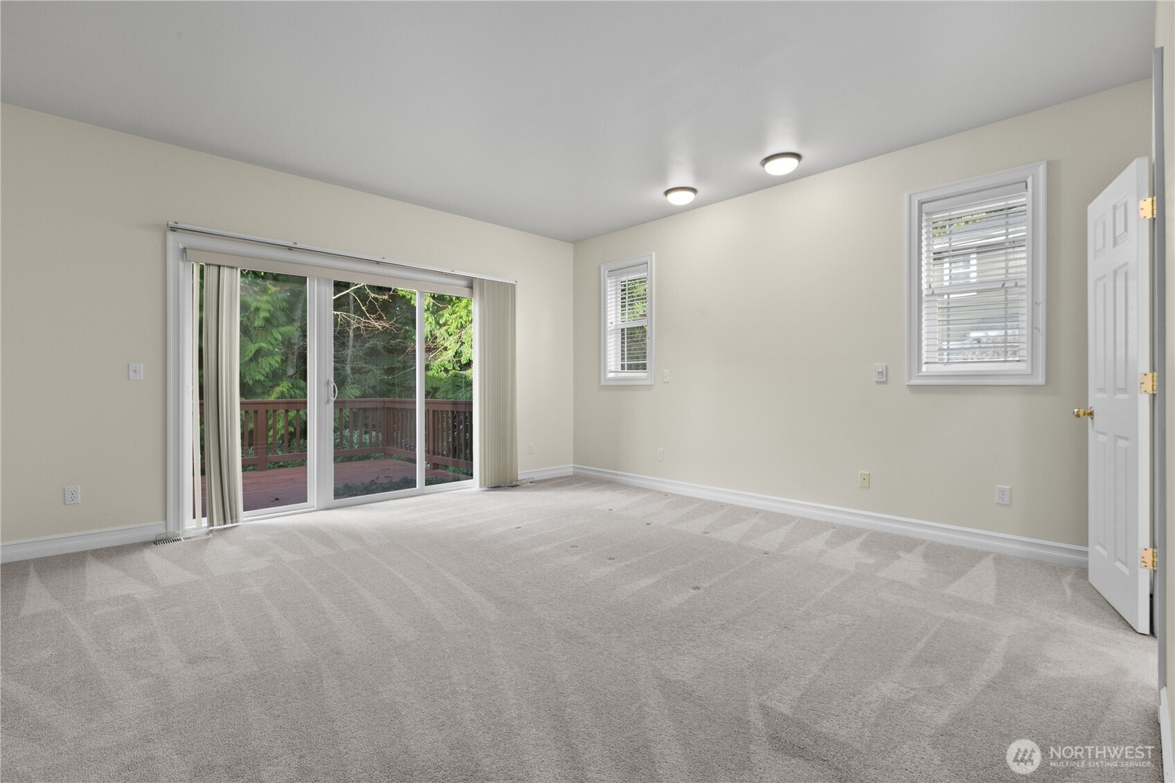 13796 Seaview Way Property Photo 16