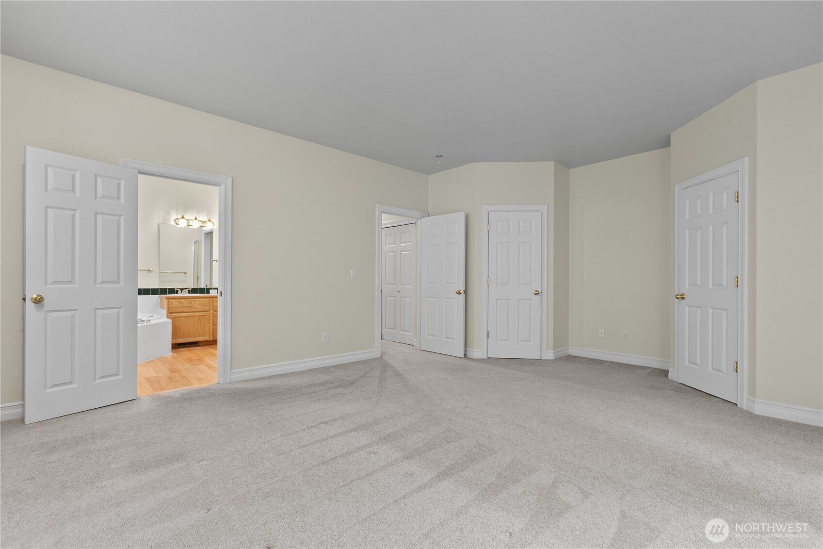 13796 Seaview Way Property Photo 17