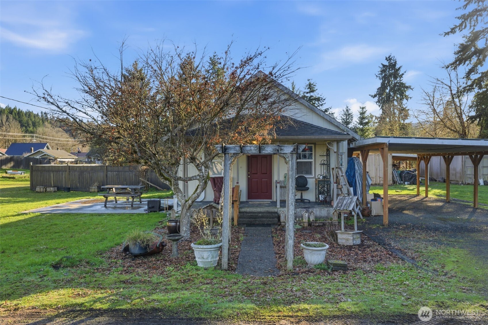 403 Queen Avenue Property Photo 2
