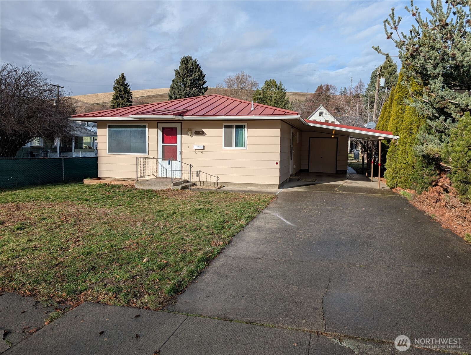 119 E Richmond Avenue Property Photo 1