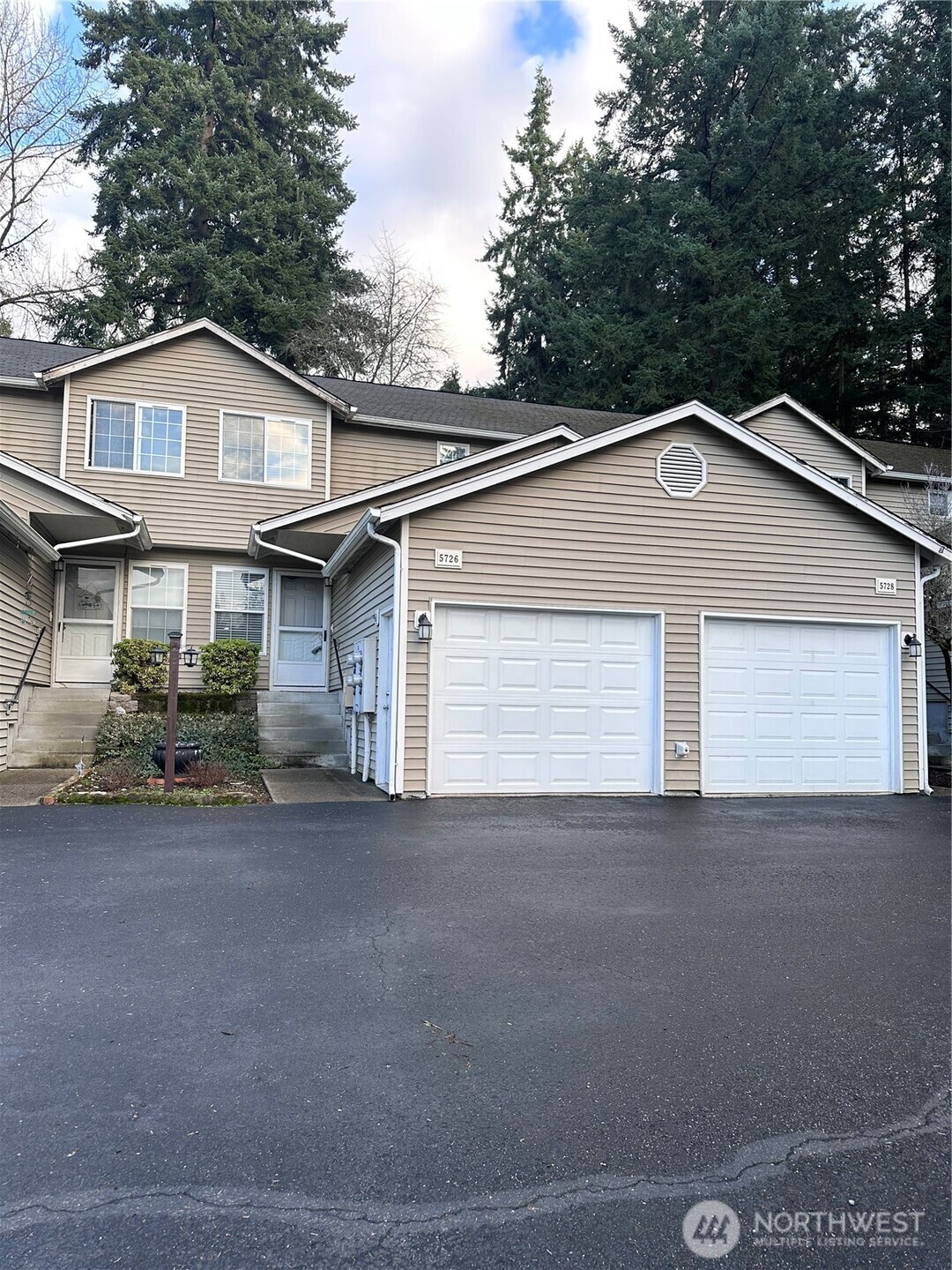 5726 99th Street Ct Property Photo 1