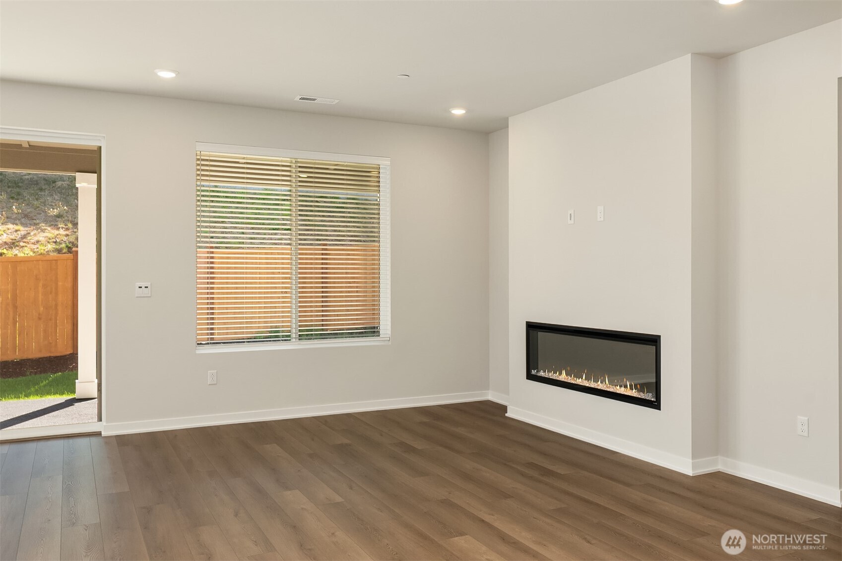 23430 Marinwood Circle 1712 Property Photo 9