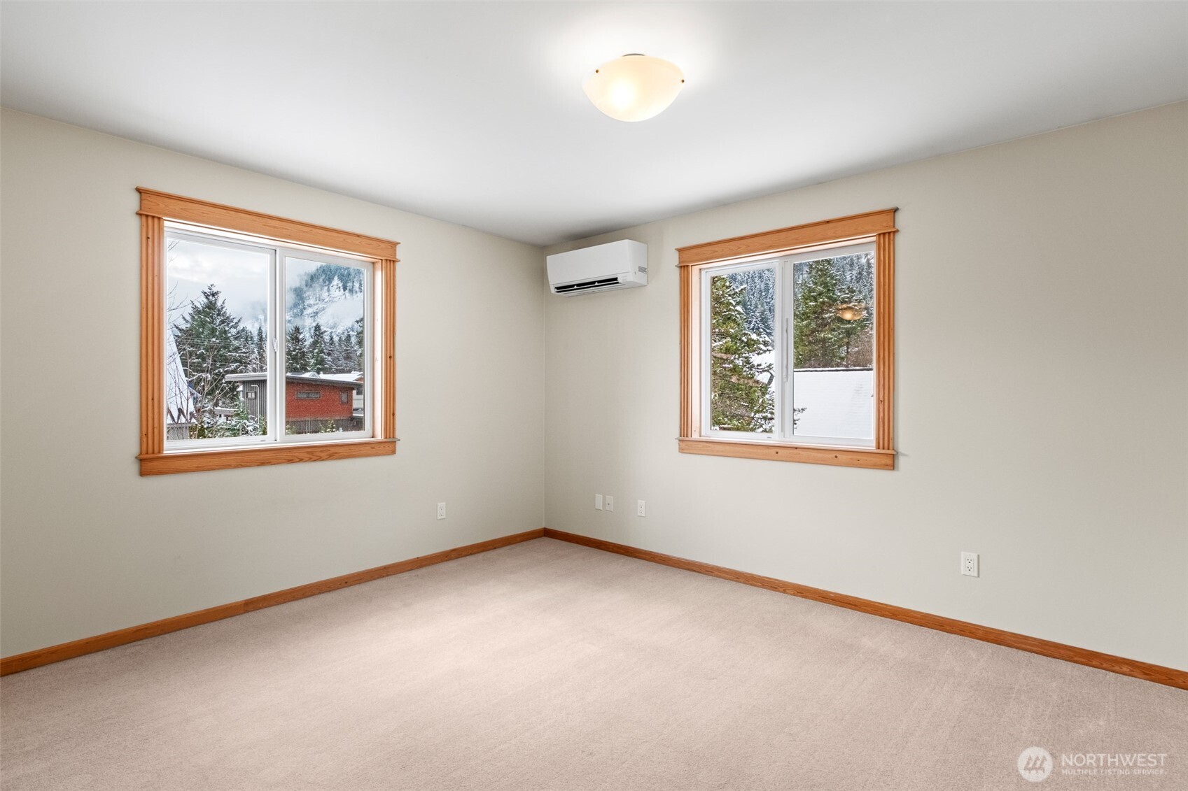 213 Park Property Photo 23