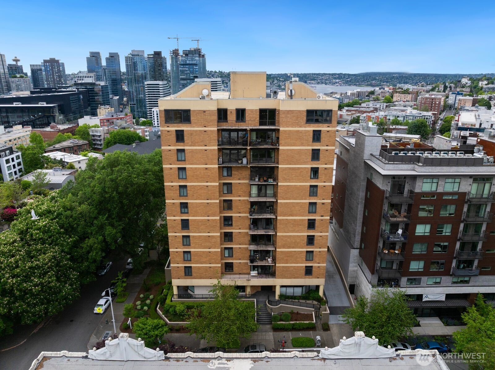 1300 University Street 11A Property Photo 1