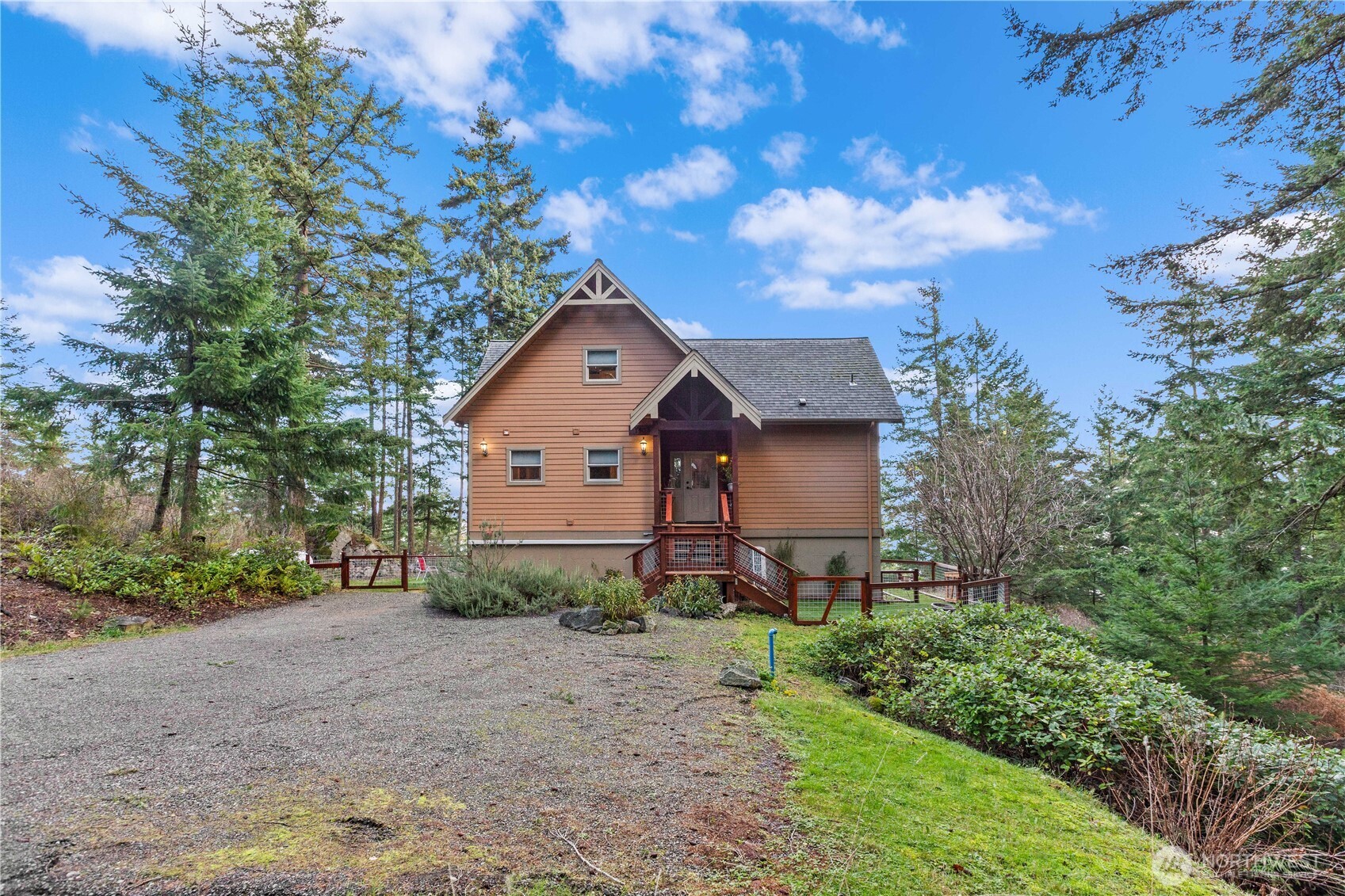 1103 Berry Way Property Photo 6