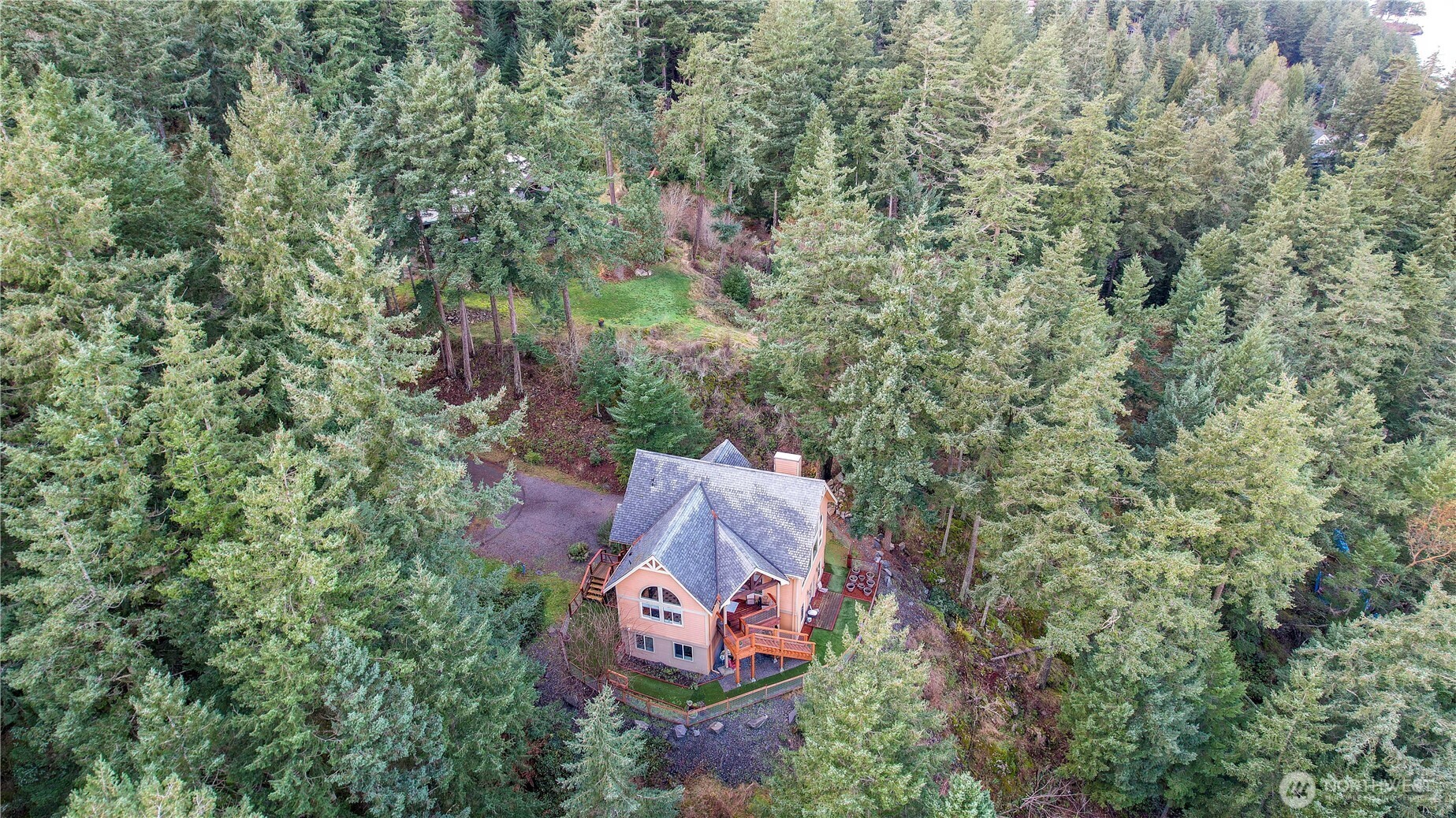 1103 Berry Way Property Photo 39