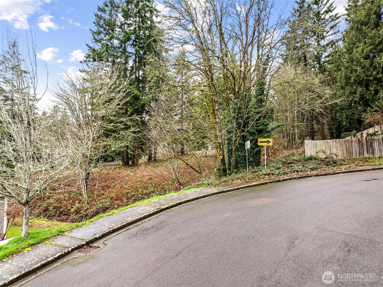 7 7th Avenue Property Photo 4