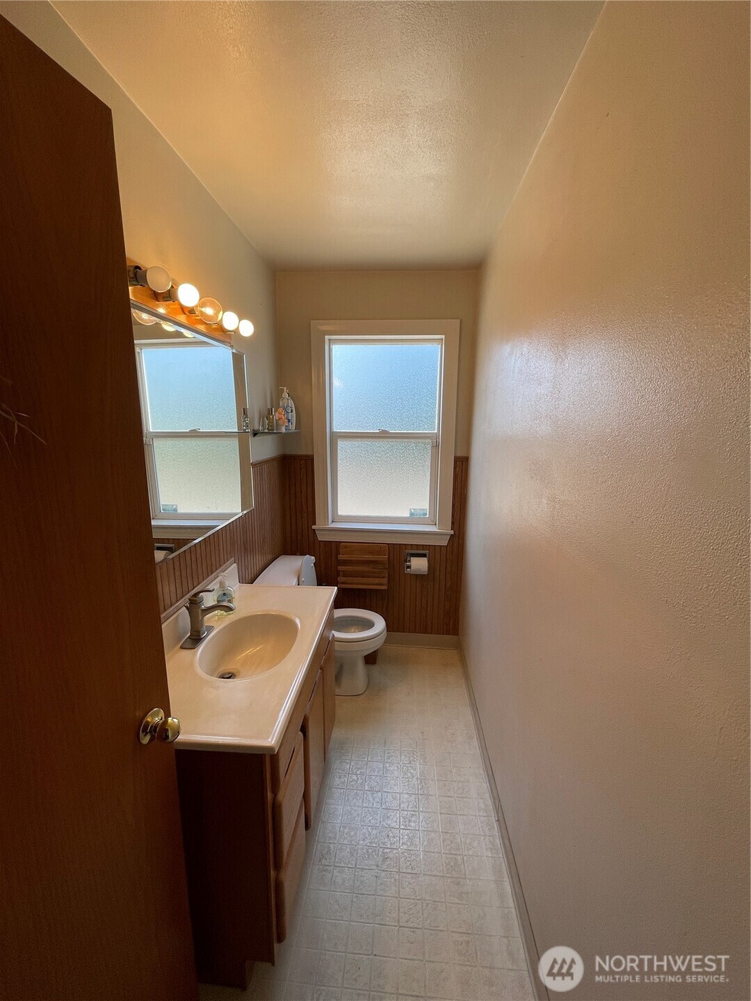 2606 E Main Property Photo 19