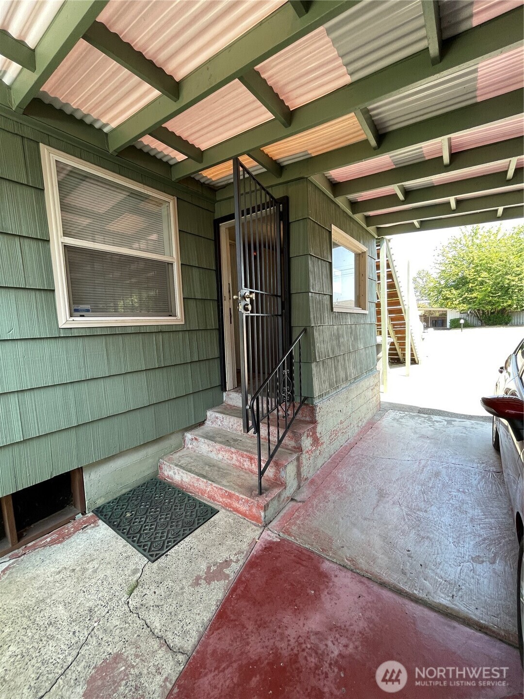 2606 E Main Property Photo 29