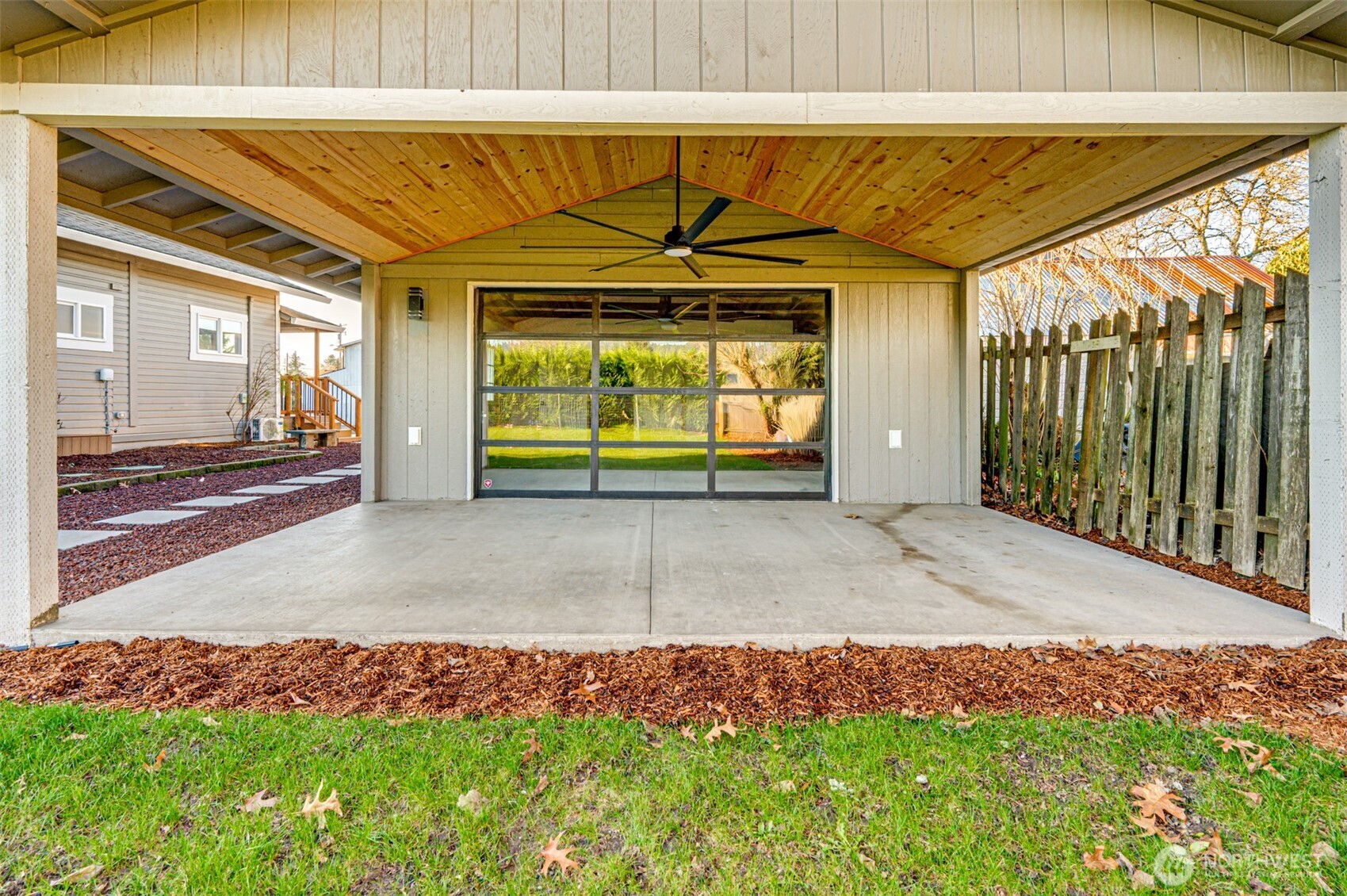 1107 Park Street Property Photo 31