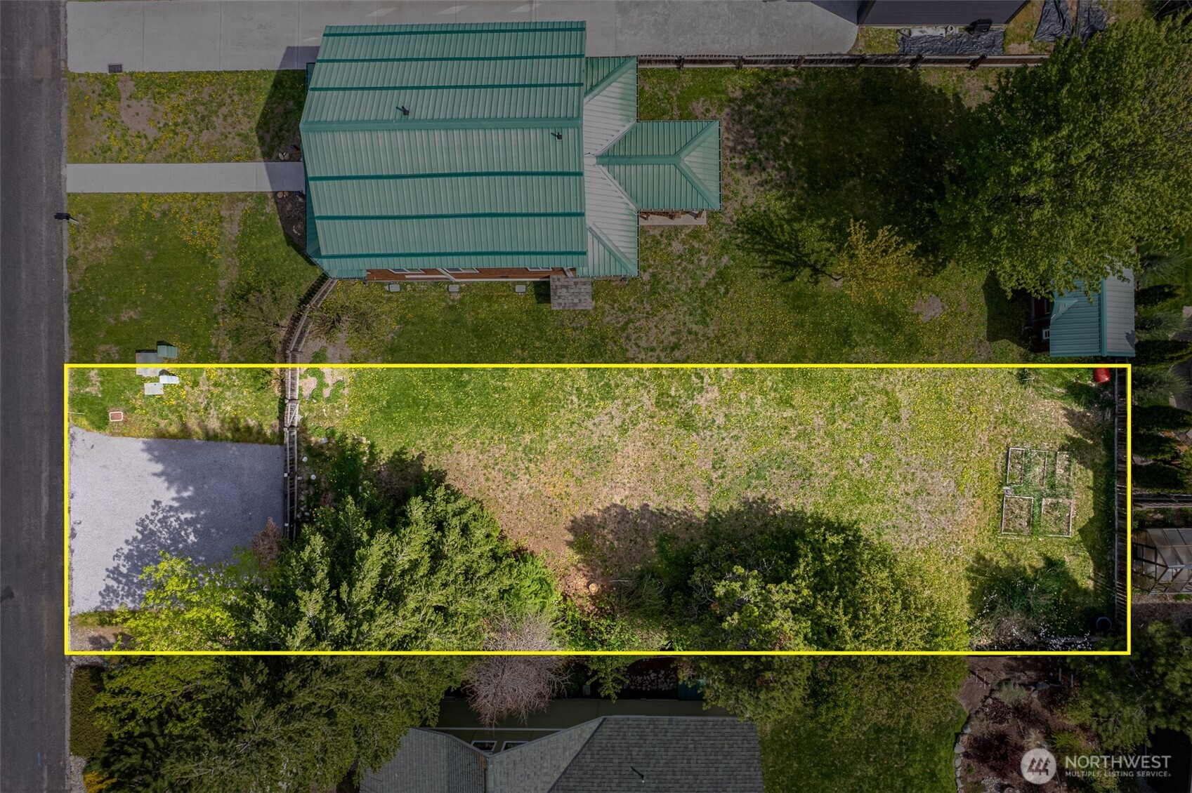 1 Park Property Photo 2